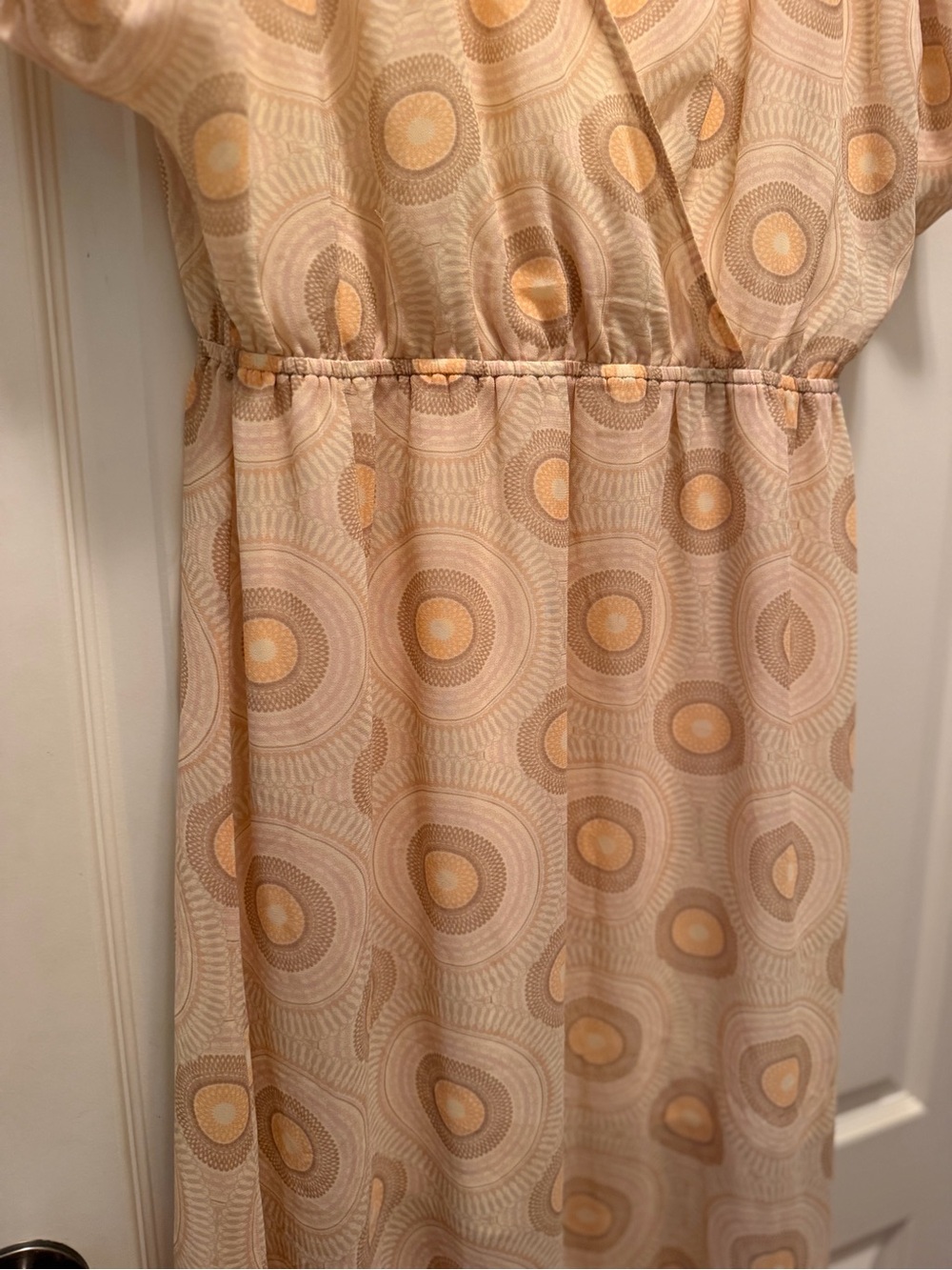 Forever 21 Neutral Beige V-Neck Puff Sleeve Boho Maxi Dress - Picture 5 of 13